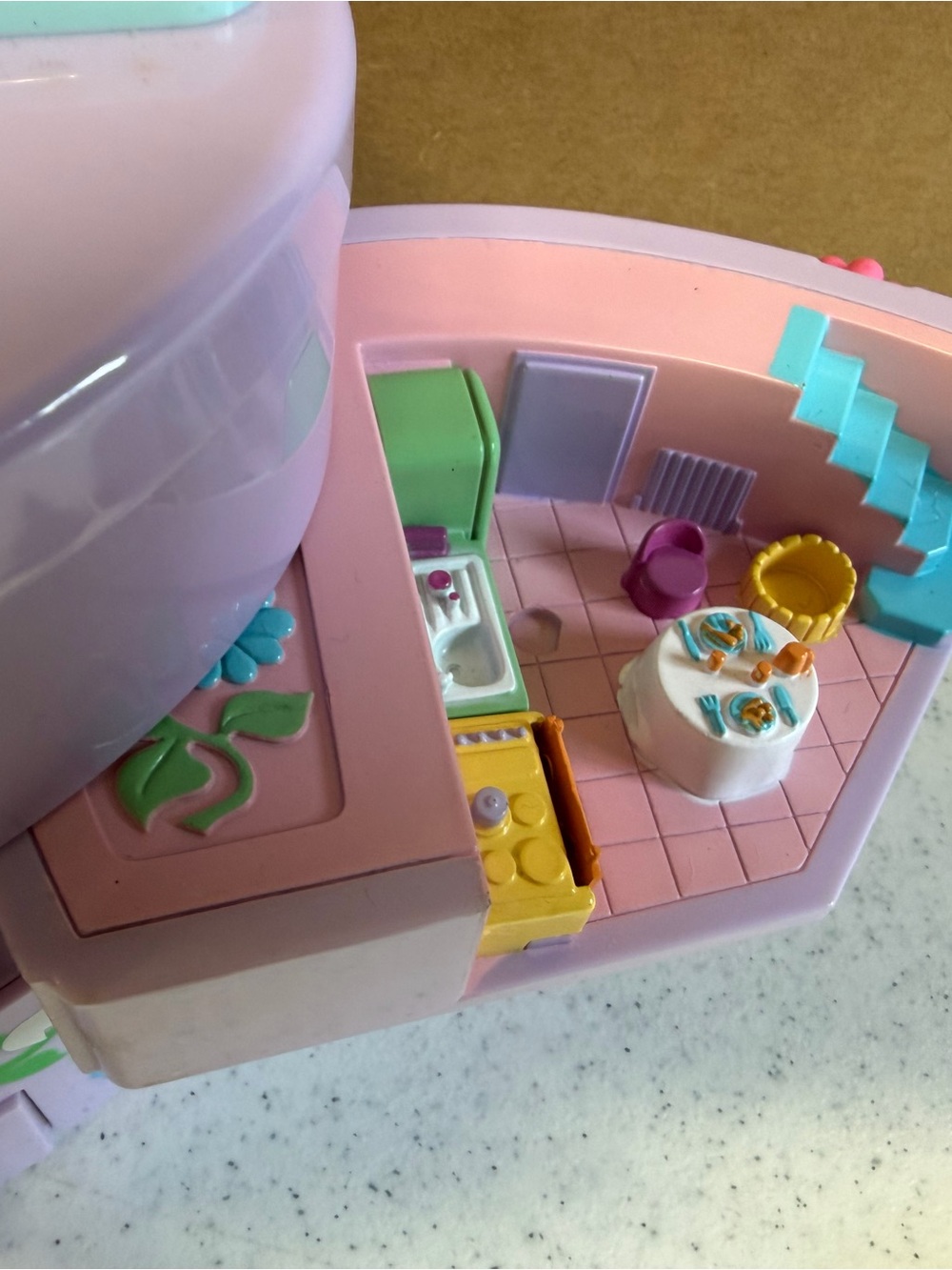 Polly Pocket Vintage 1991 PULLOUT PLAYHOUSE Jewelry Box Great Condition 3 Dolls - Picture 8 of 10
